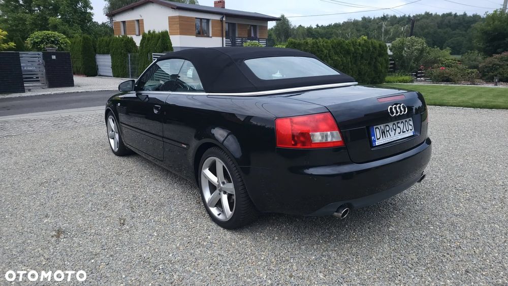 Audi A4 Cabrio 2.4 - 26