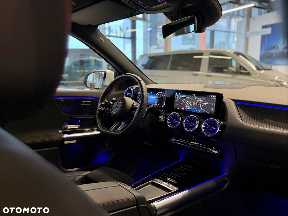 Mercedes-Benz GLA 200 AMG Line - 15