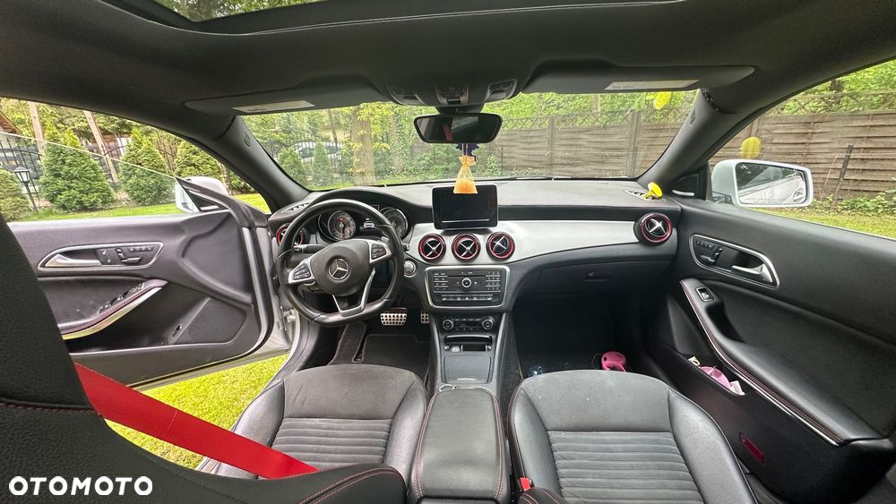 Mercedes-Benz CLA - 11