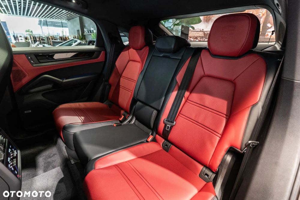 Porsche Cayenne Standard - 12