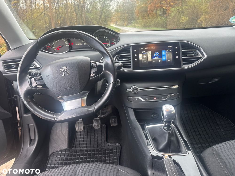 Peugeot 308 - 11