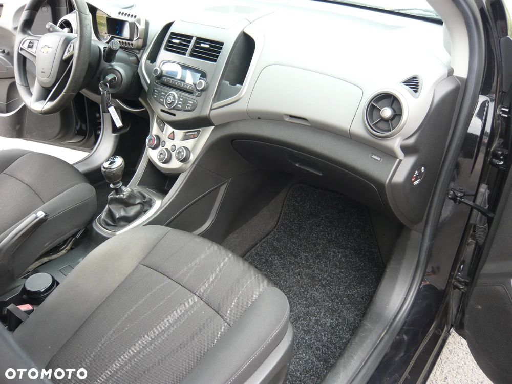 Chevrolet Aveo 1.4 16V LT - 19
