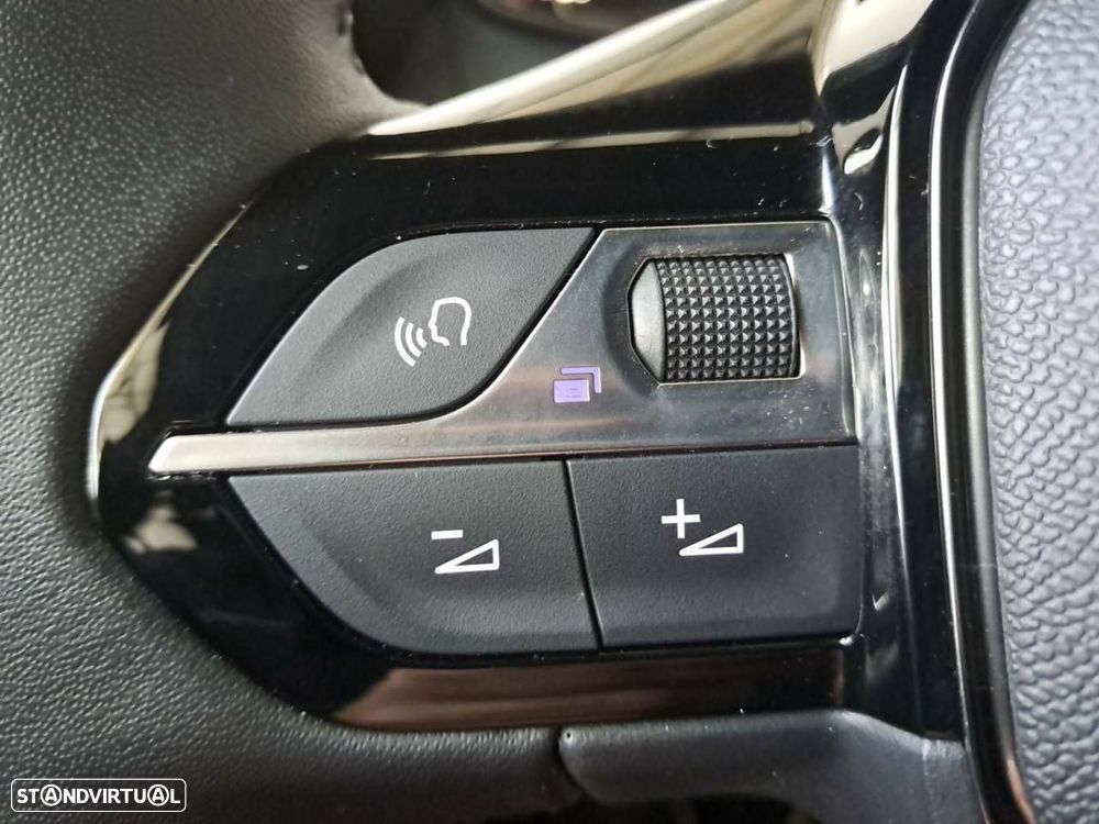 Peugeot 2008 1.2 PureTech Active - 15