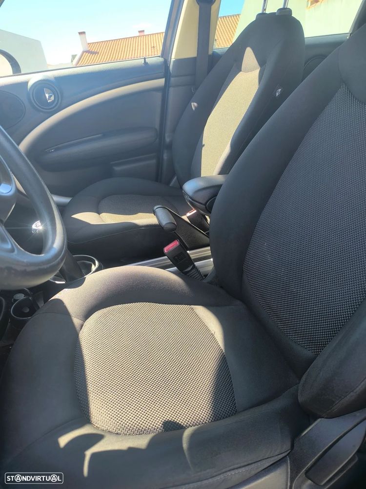 MINI Countryman Cooper D - 15