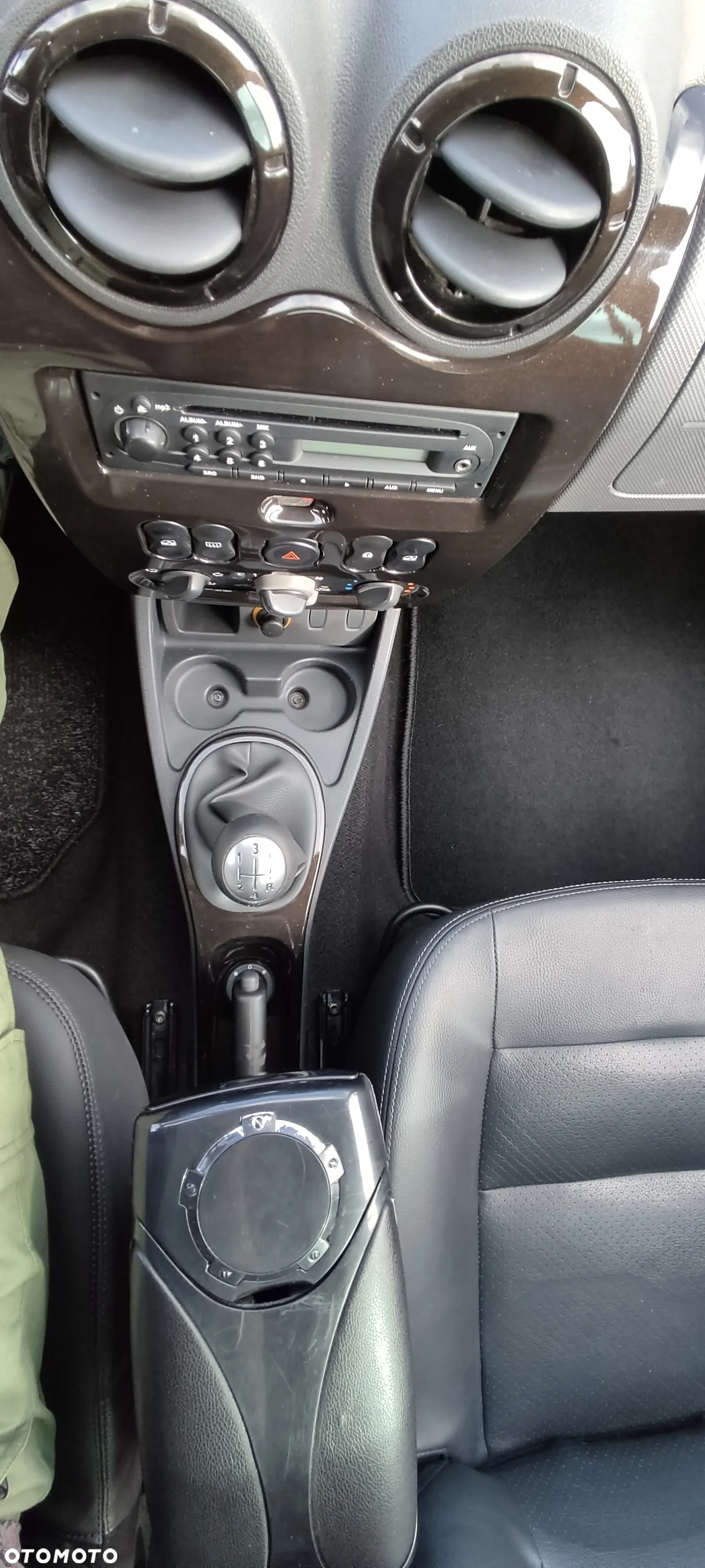 Dacia Duster 1.6 16V 4x2 Laureate - 17