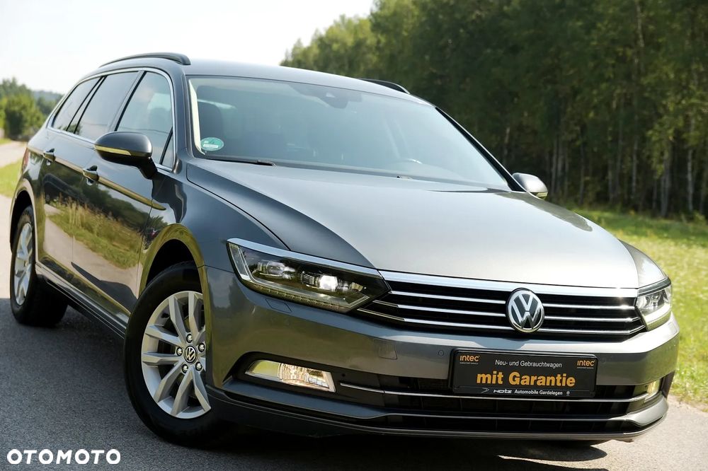 Volkswagen Passat - 36