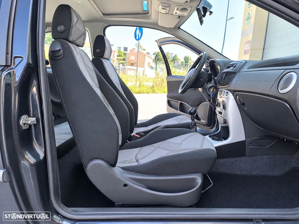 Fiat Punto 1.2 60 Active - 29