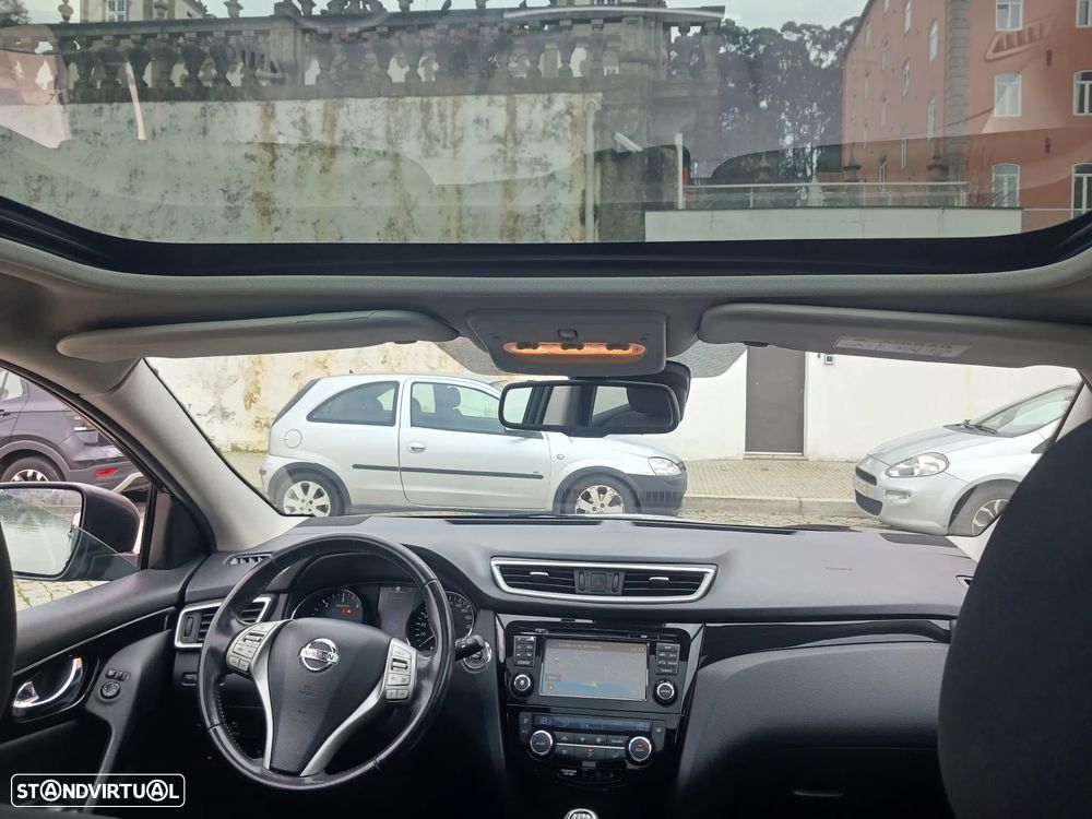 Nissan Qashqai 1.6 dCi N-Connecta 18 - 18