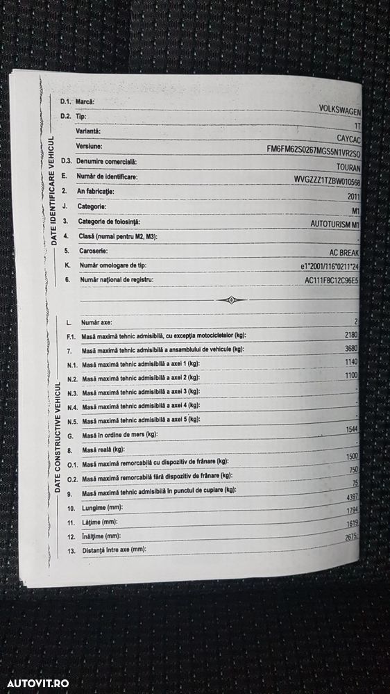 Volkswagen Touran 1.6 TDI DPF BlueMotion Technology Comfortline - 16