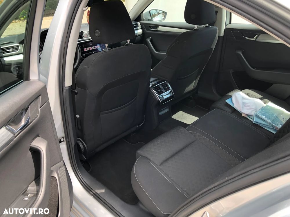 Skoda Superb 2.0 TDI DSG Ambition - 6