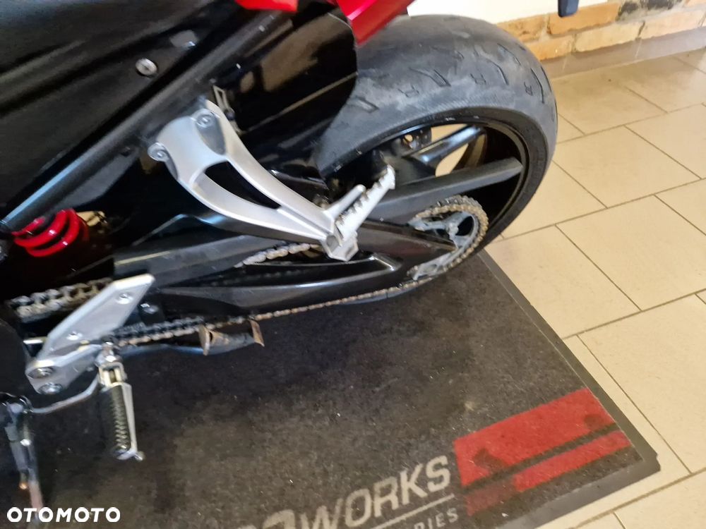 Yamaha FZ - 15