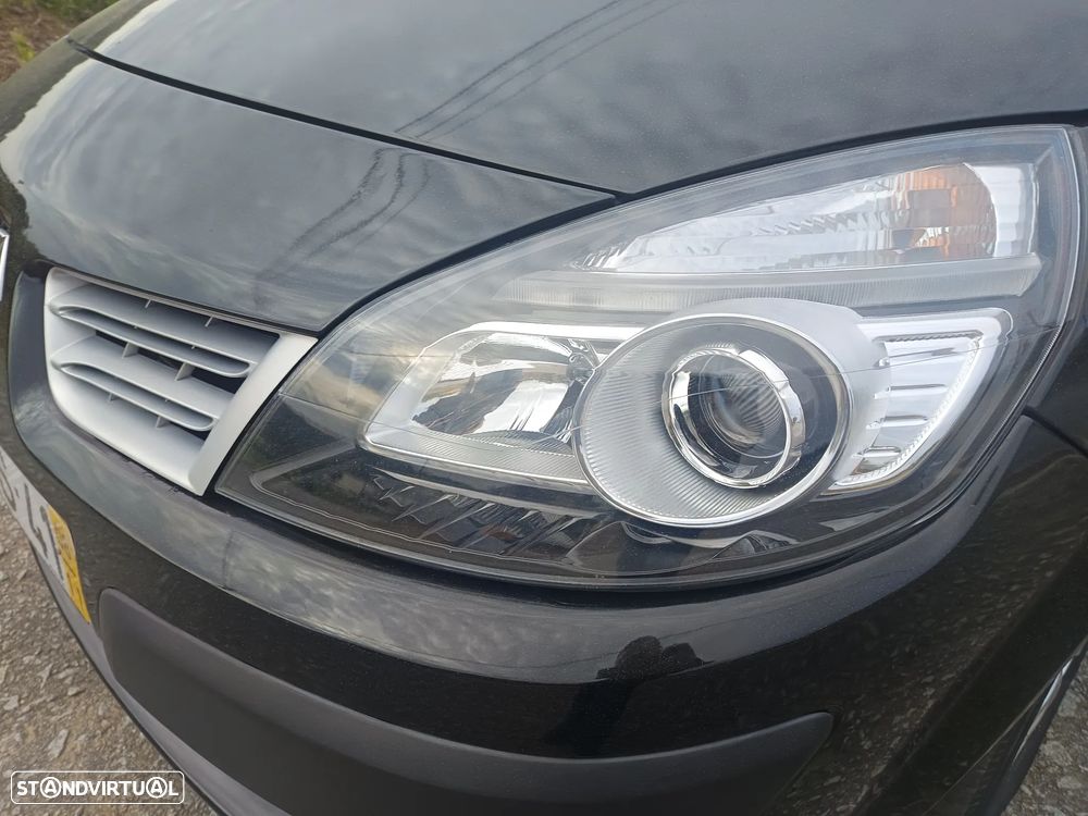 Renault Scénic 1.5 dCi Dynamique S - 19