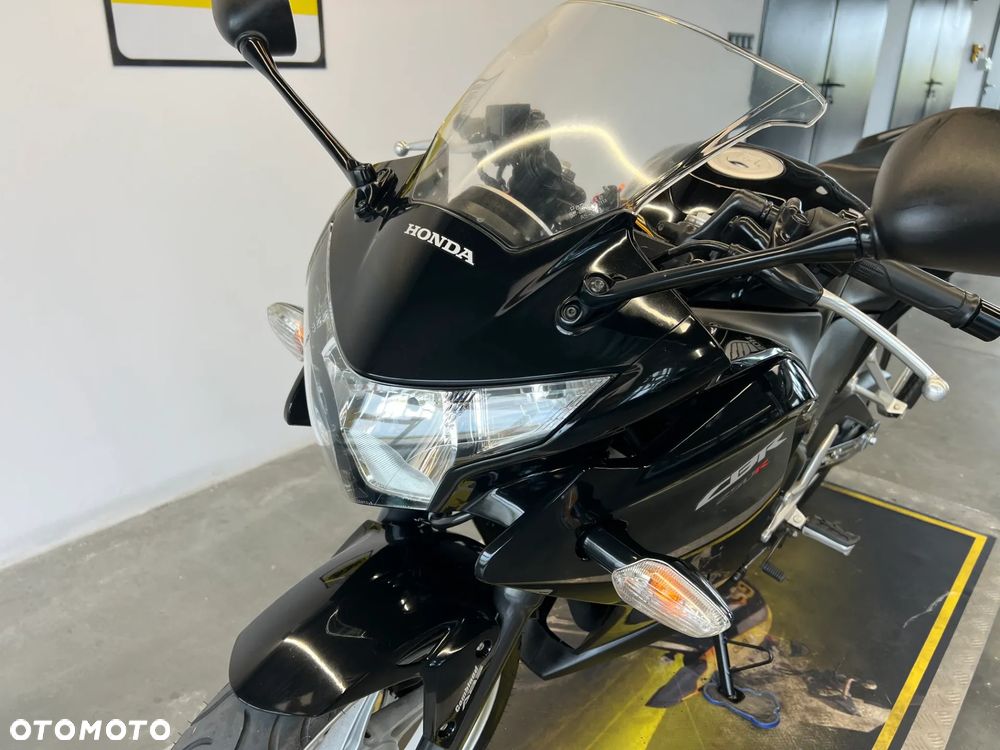 Honda CBR - 8