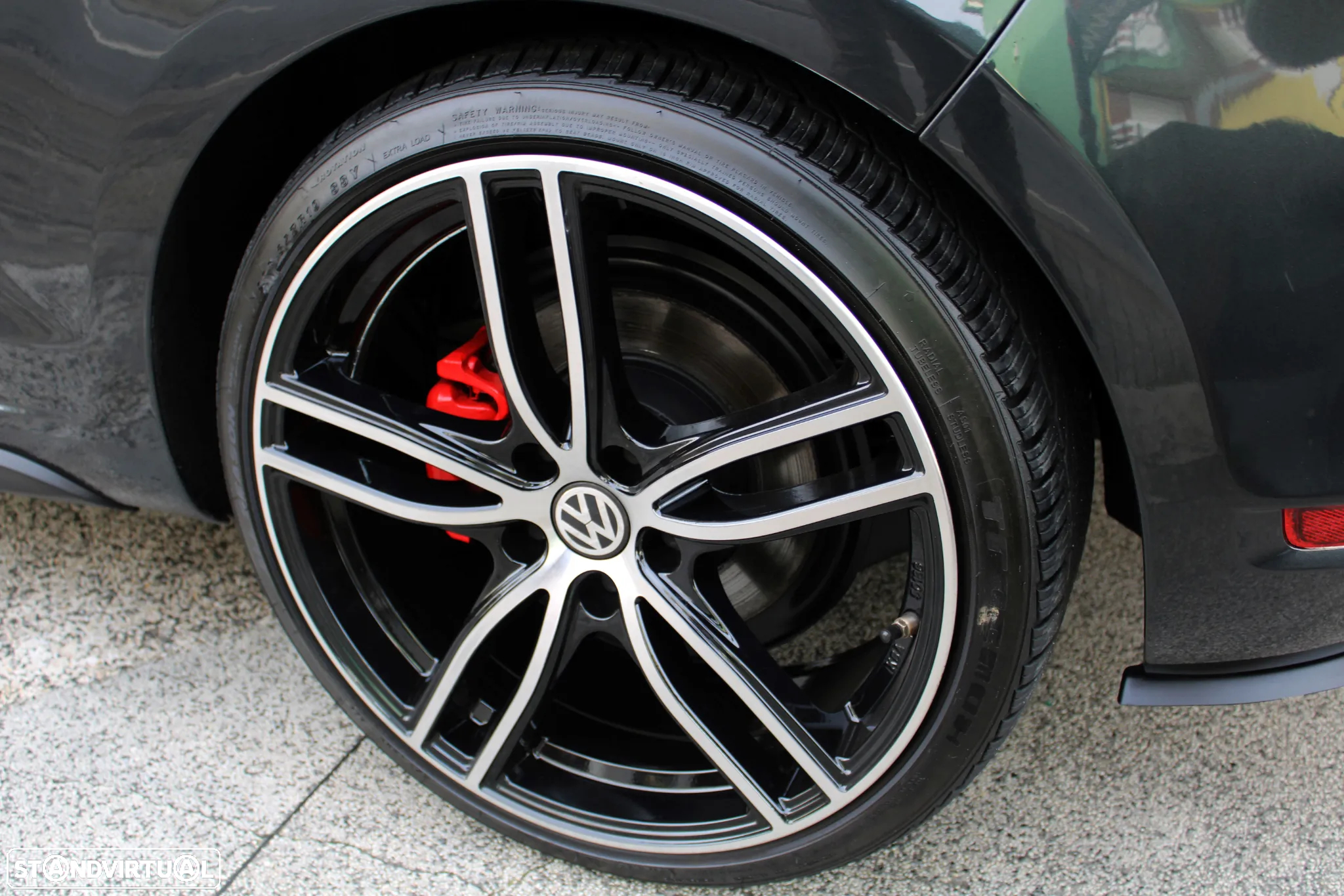 VW Golf 2.0 GTI DSG - 48