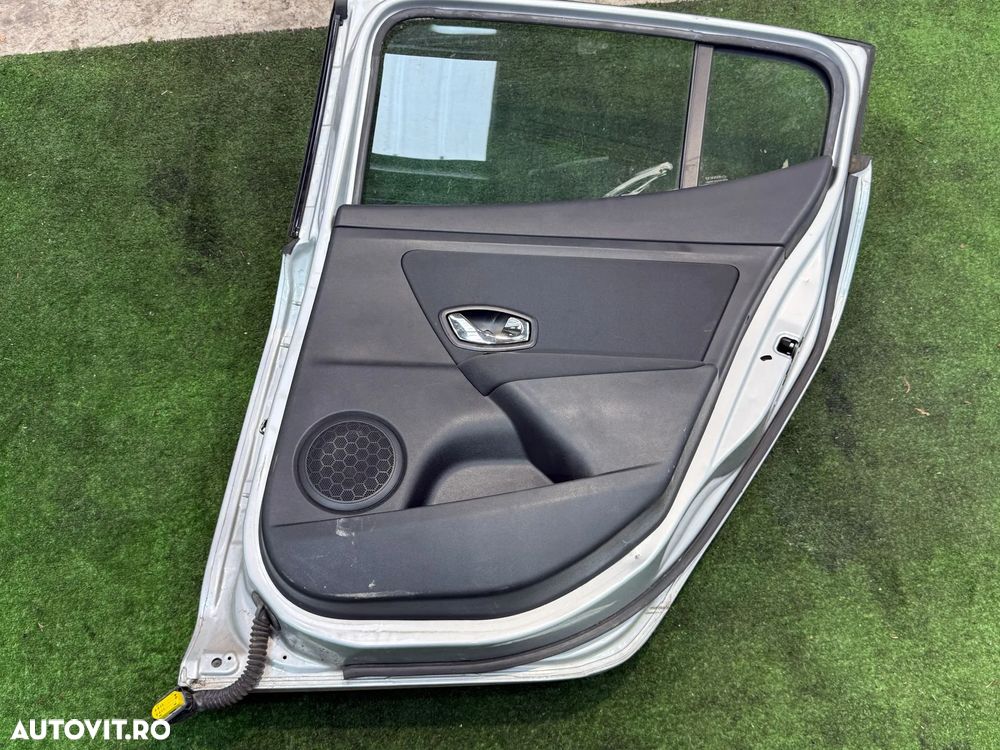 USA PORTIERA SPATE DREAPTA RENAULT MEGANE III B95 1.6 DIESEL 2014 / HATCHBACK 2008-2016 - 5