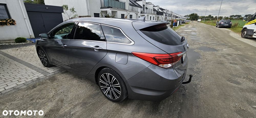 Hyundai i40 i40cw 2.0 Automatik Premium - 4