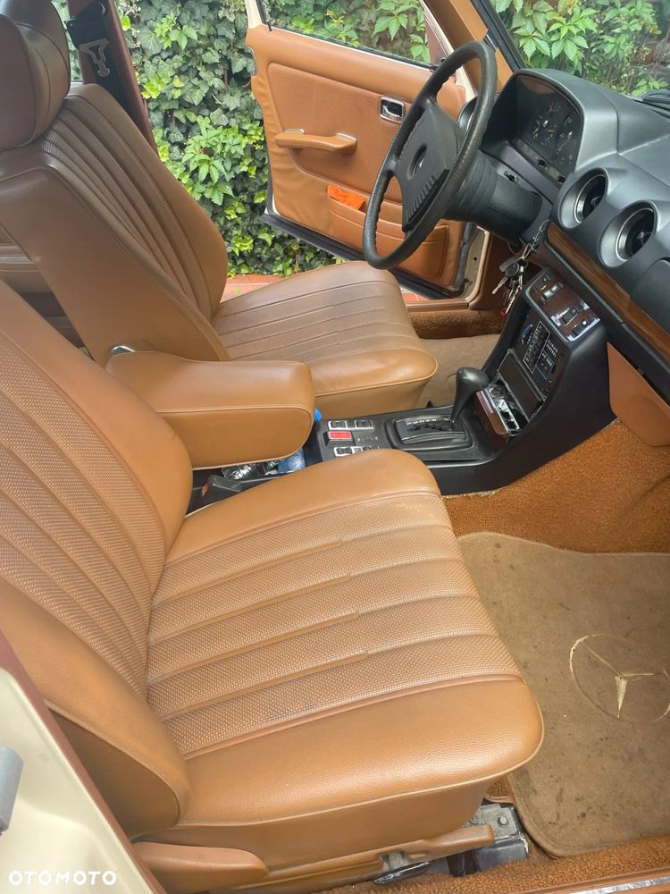 Mercedes-Benz W123 - 5