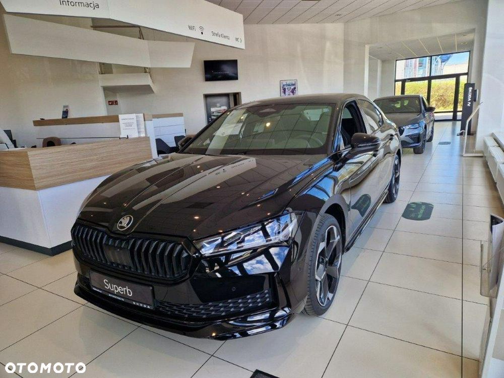 Skoda Superb 2.0 TDI SCR 4x4 Sportline DSG - 2