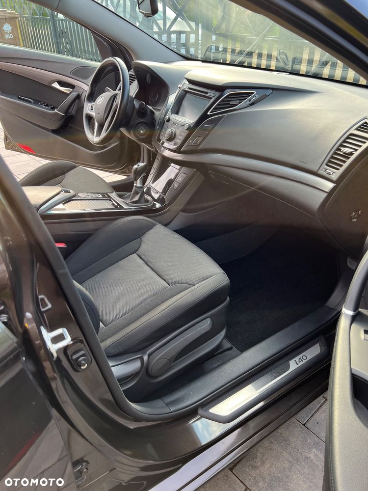 Hyundai i40 Kombi blue 1.7 CRDi Premium - 11