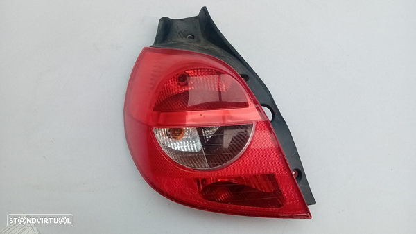 Farolim esquerdo RENAULT Clio III (BR0/1, CR0/1)