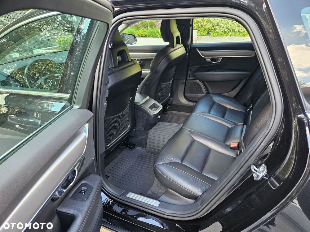 Volvo V90 T5 Momentum - 26