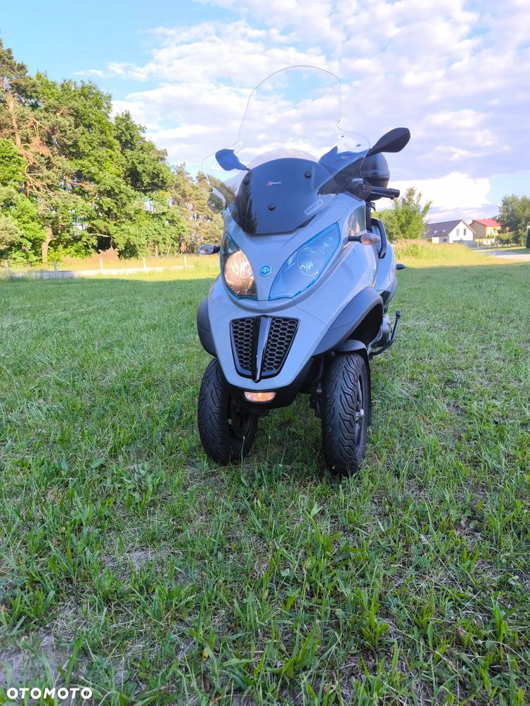 Piaggio MP-3 - 7