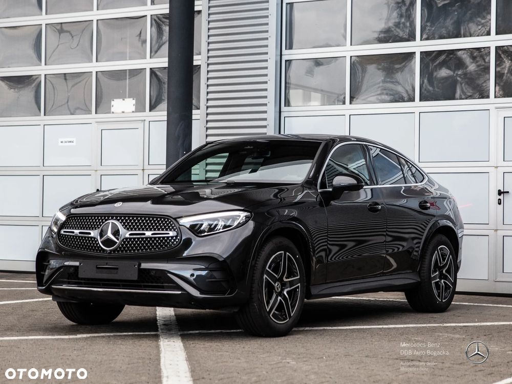Mercedes-Benz GLC Coupe 200 mHEV 4-Matic AMG Line - 2