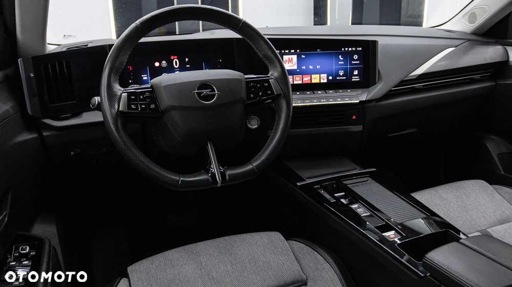 Opel Astra 1.2 T Elegance S&S - 14