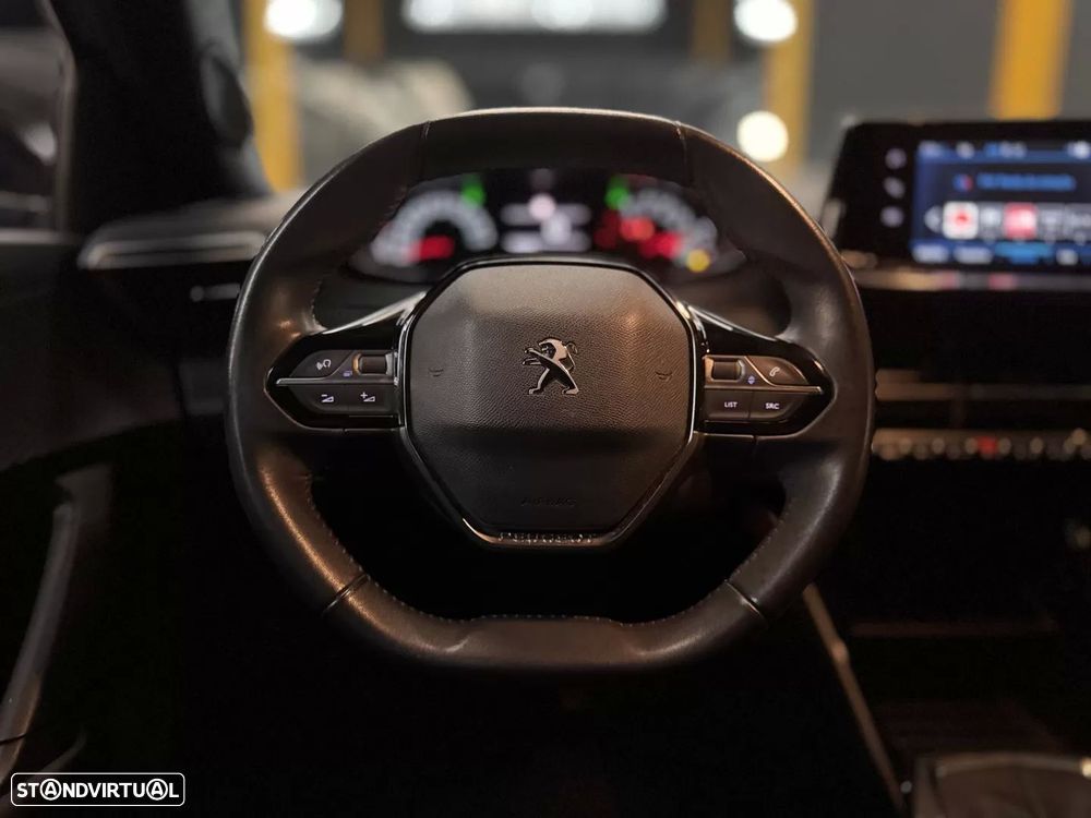 Peugeot 2008 1.2 PureTech Active Pack - 12