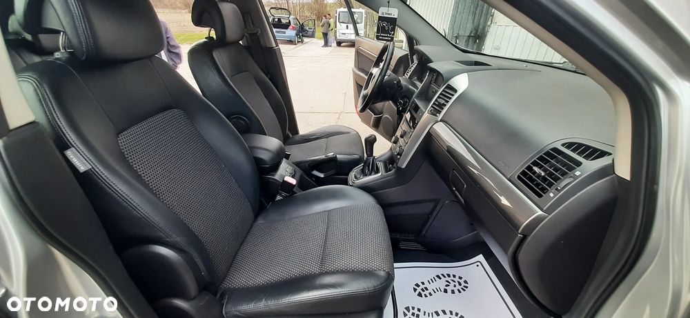 Chevrolet Captiva 2.4 2WD 7 Sitzer LS - 38