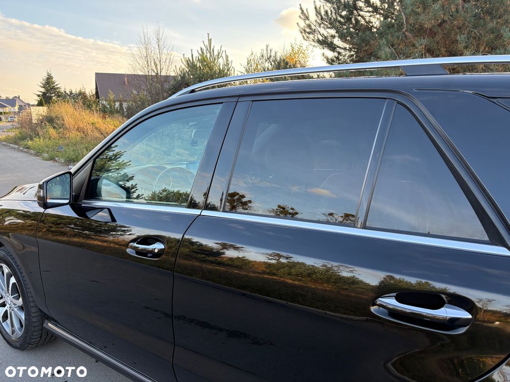 Mercedes-Benz GLE 350 d 4-Matic - 28