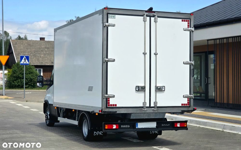 Iveco ❗️❗️DAILY 3.0 180Km 50C18 JAK NOWY ❗️❗️NOWY MODEL / ZABUDOWA 8 PALET DPR / CHŁODNIA MROŹNIA -32 +32 / ZASILANIE 230V / PIERWSZY WŁASCICIEL / NAVI / KAMERA COFANIA / TEMPOMAT / BLIŹNIAKI / GRUBA SCIANKA / AGREGAT CARRIER XARIOS 350 / WERSJA WZMOCNIONA / SERWIS ASO / SALON POLSKA / LIFT❗❗ JAK Z SALONU - NOWY -❗❗ - 22