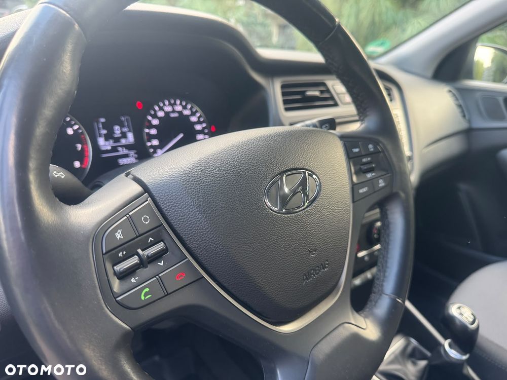 Hyundai i20 blue 1.2 YES!+ - 8