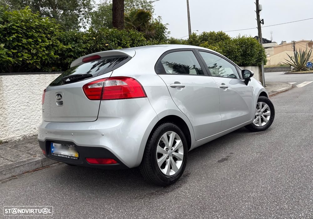 Kia Rio 1.2 CVVT More Edition - 4
