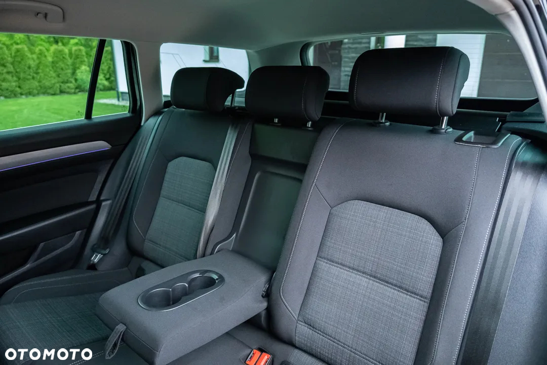 Volkswagen Passat Variant 2.0 TDI SCR DSG - 22