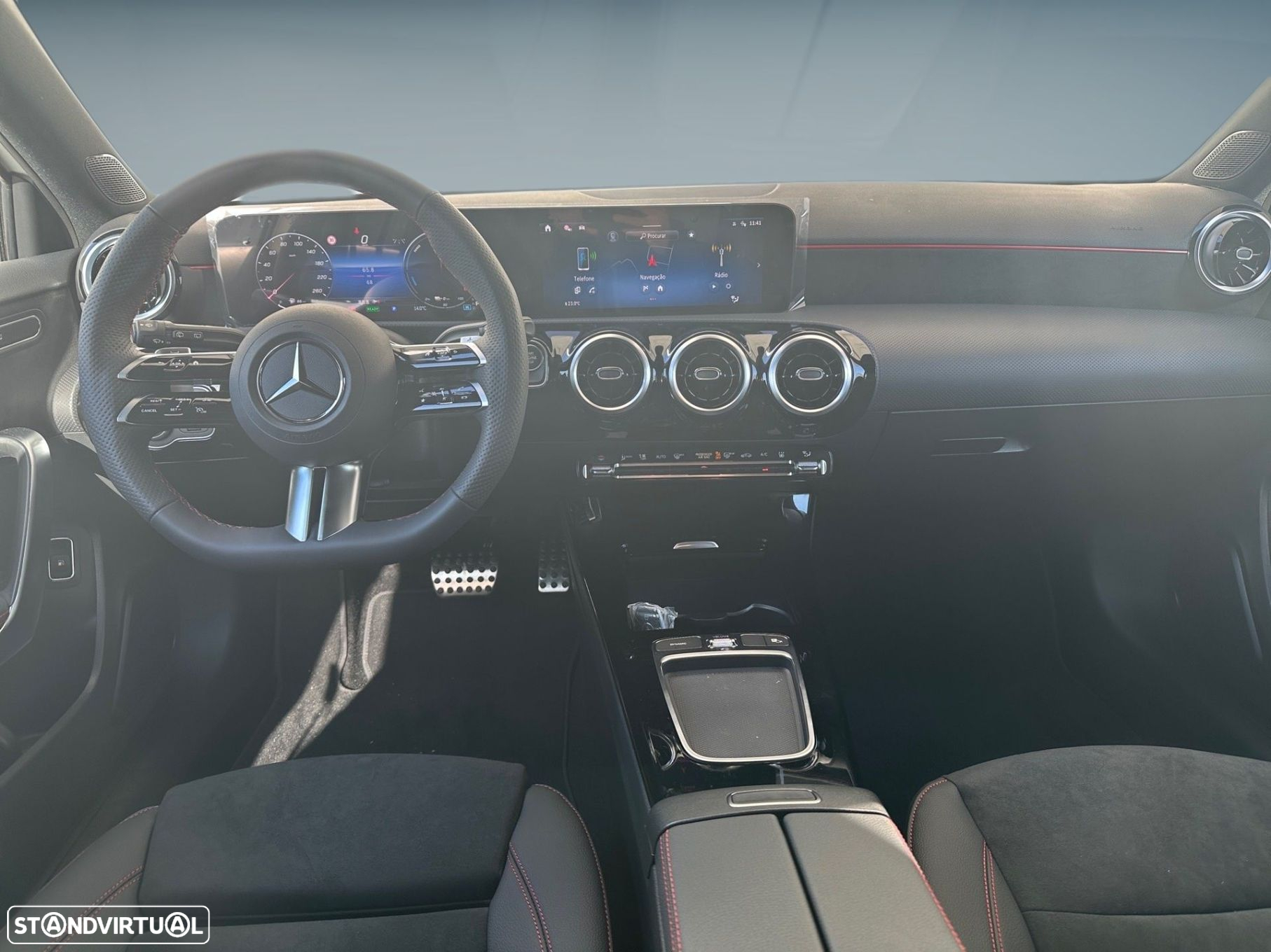 Mercedes-Benz A 250 e - 12