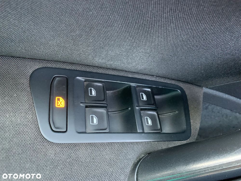 Volkswagen Golf - 14