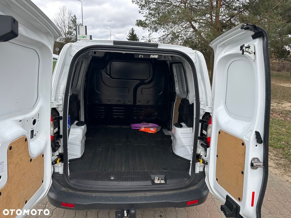Ford TRANSIT Courier - 7
