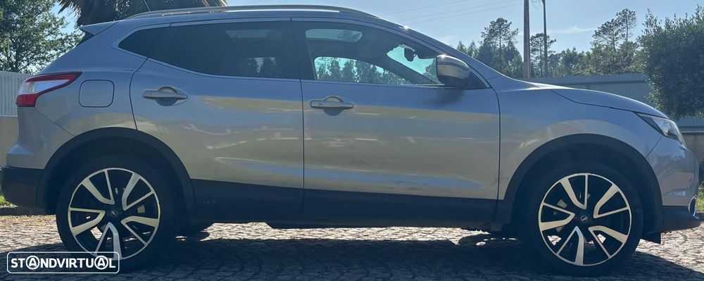 Nissan Qashqai 1.6 dCi N-Connecta RS+PS - 6