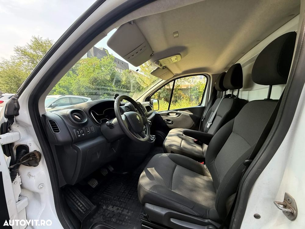 Renault Trafic - 19