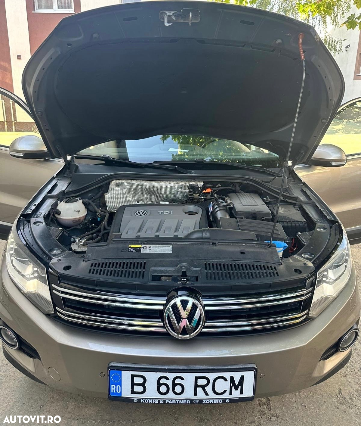Volkswagen Tiguan 2.0 TDI 4Motion BMT Sport & Style - 8