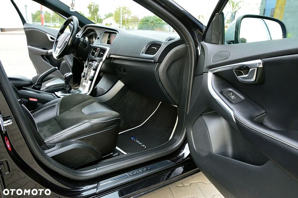 Volvo V40 D2 Drive-E R-Design Kinetic - 31