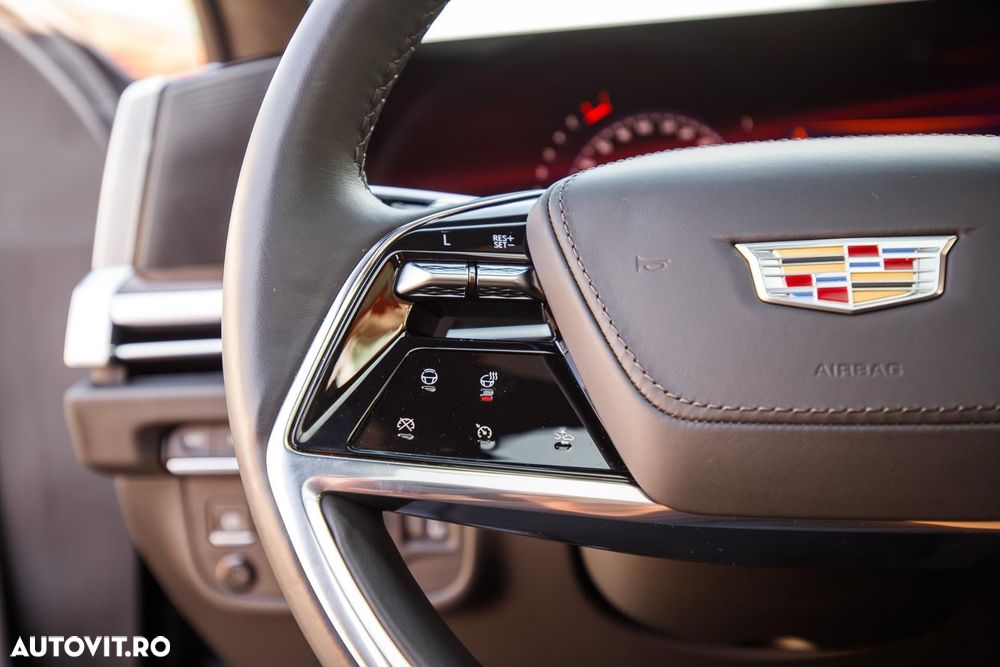 Cadillac Escalade - 21