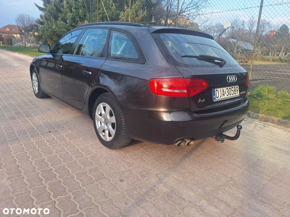 Audi A4 Avant 2.0 TDI - 8
