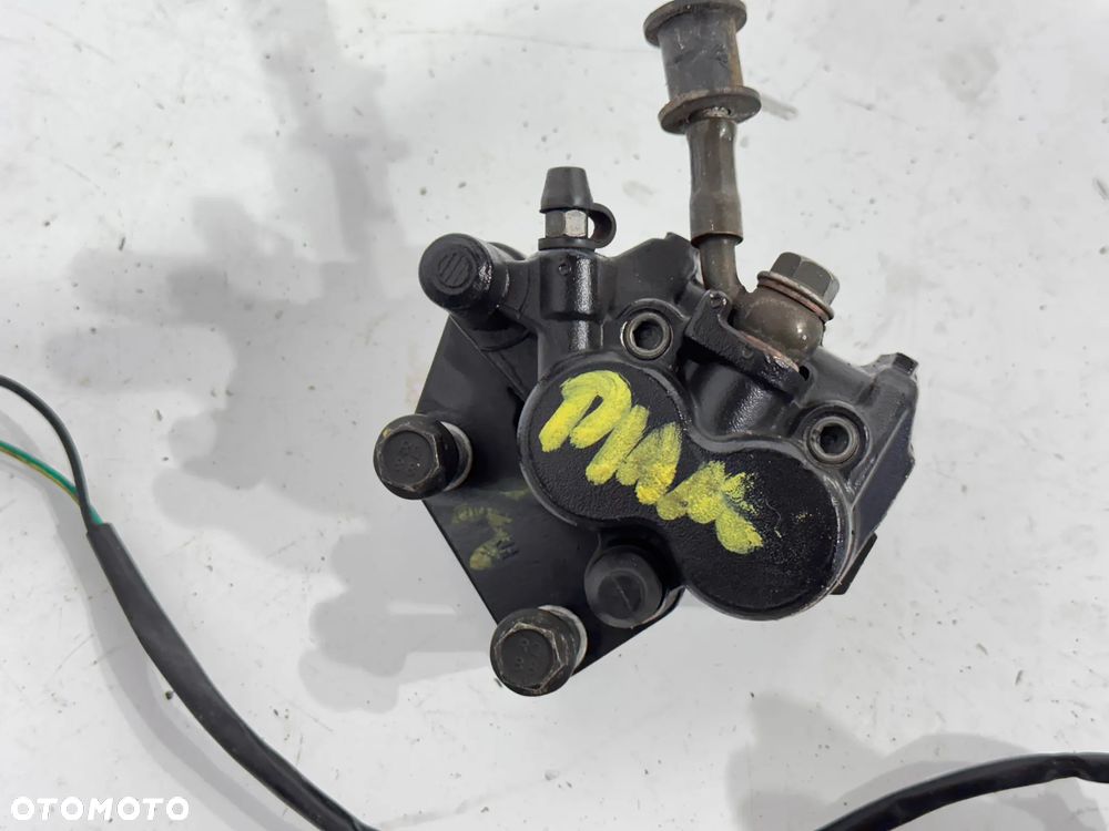 Zacisk pompa przód Peugeot Django - 4