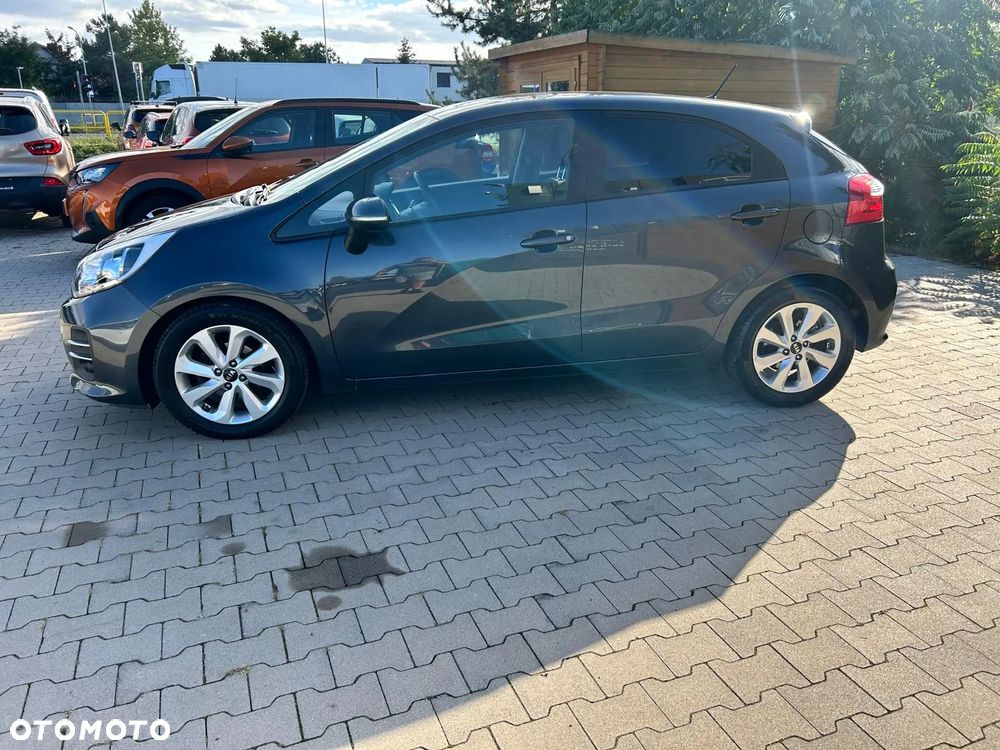 Kia Rio 1.2 M - 13