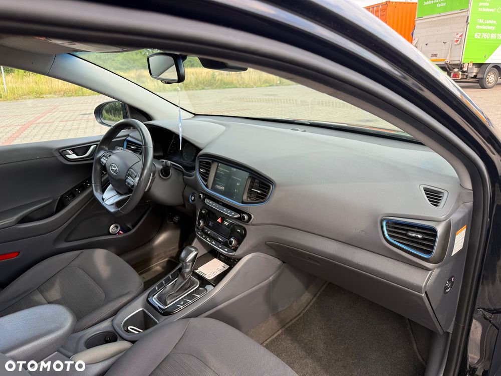 Hyundai IONIQ 1.6 GDI Style - 24