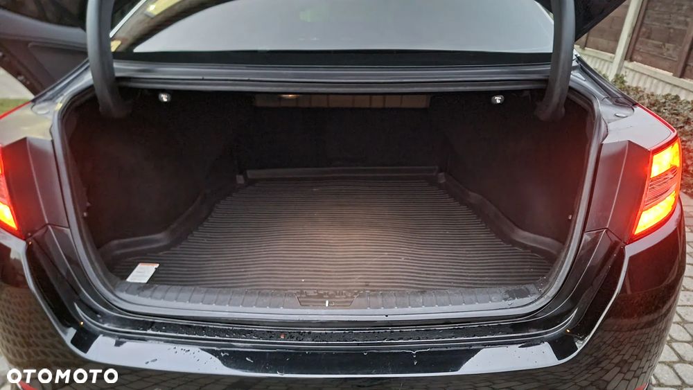 Kia Optima - 12