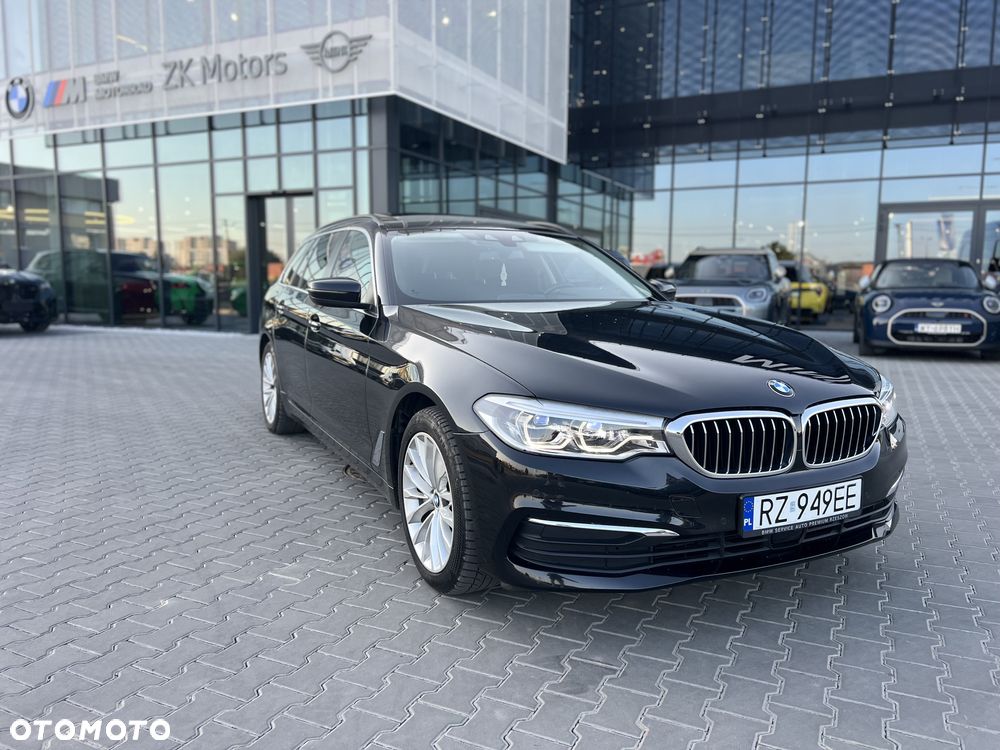 BMW Seria 5 530d xDrive - 1