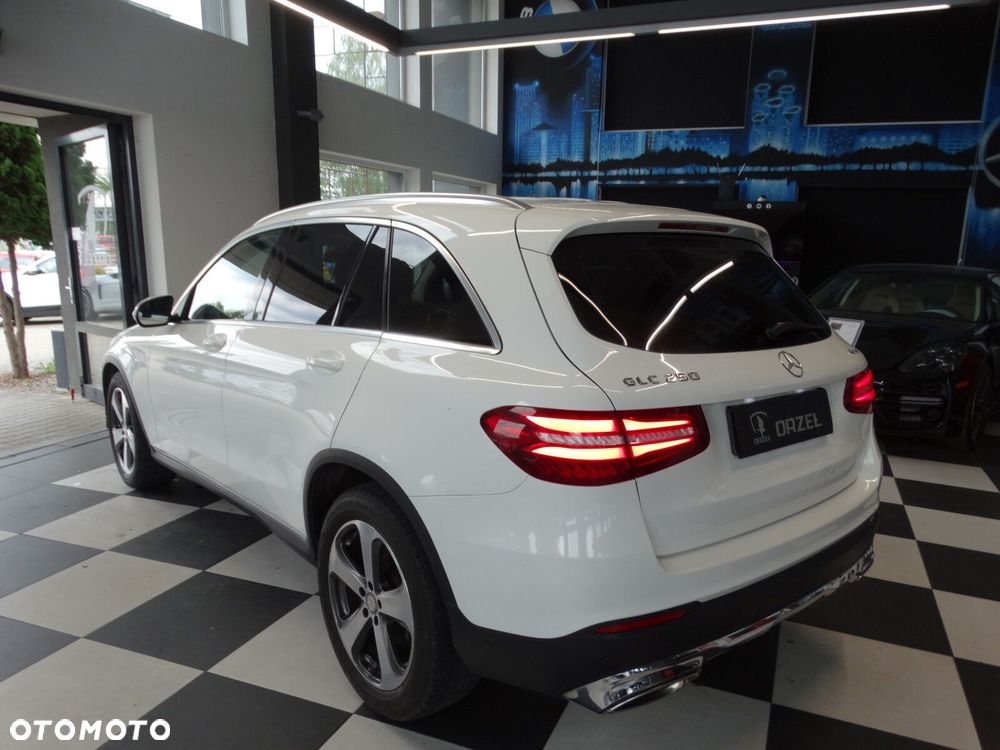 Mercedes-Benz GLC - 3